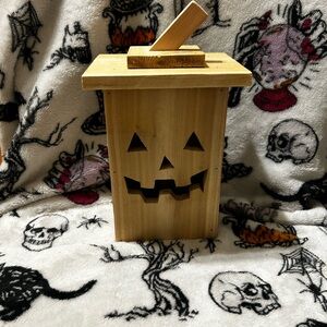 Wooden Pumpkin Lantern